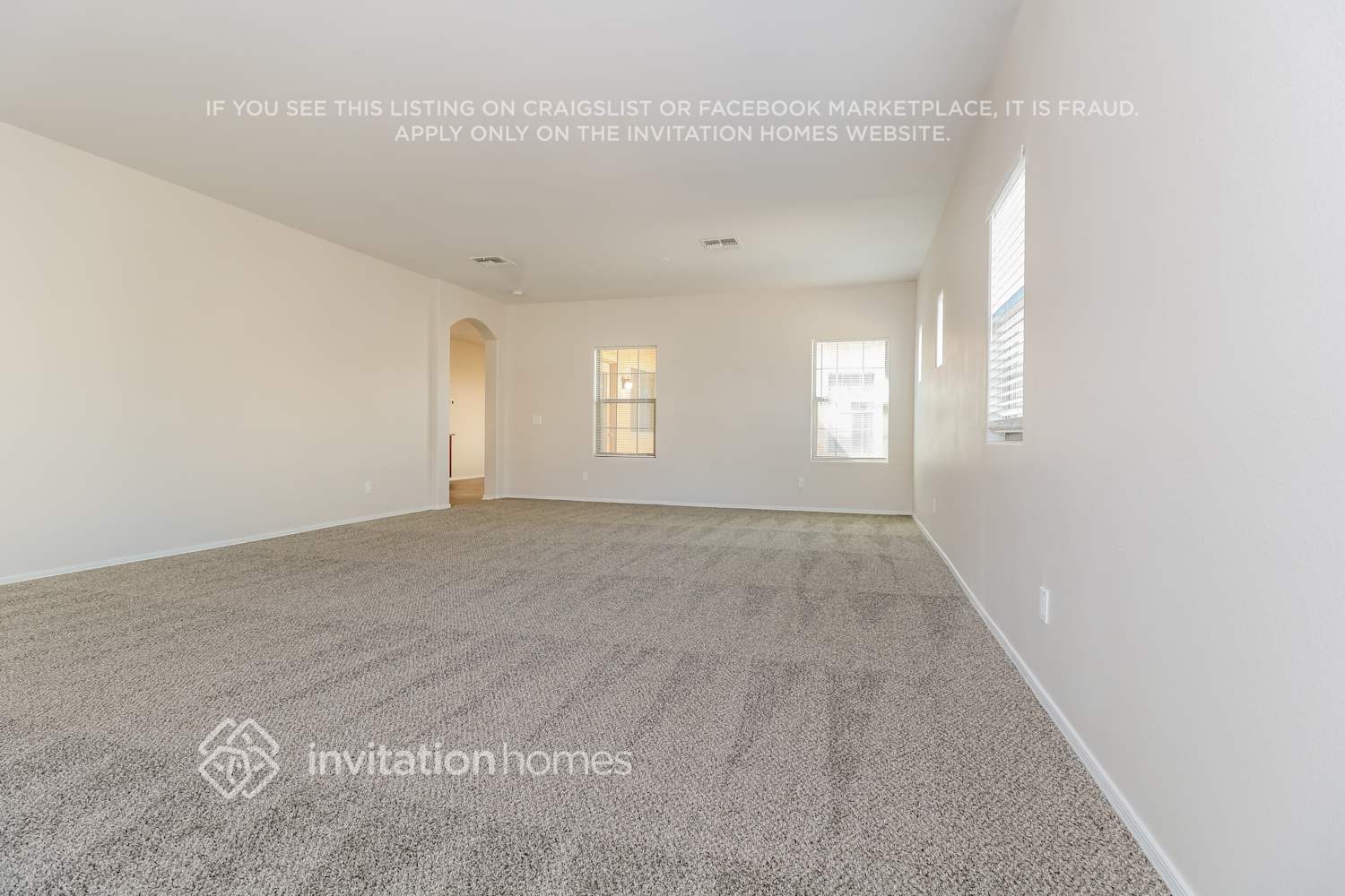 Building Photo - 15949 W Mauna Loa Ln