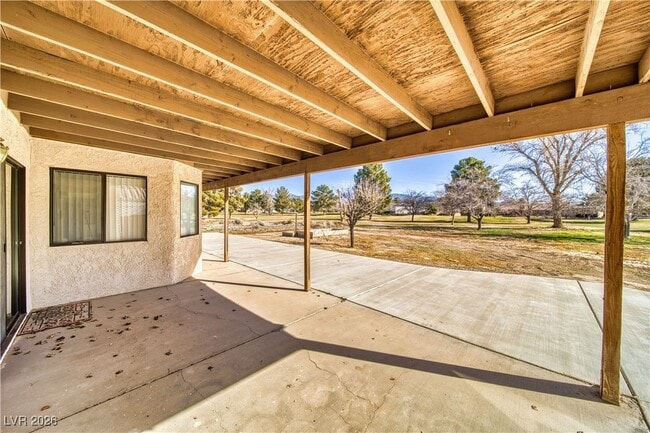 Building Photo - 3011 Pebble Beach Ave