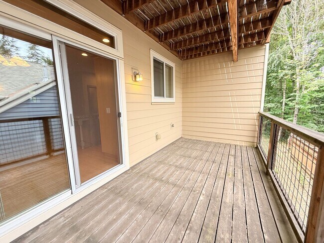 Building Photo - 9554 SW 153rd Ave