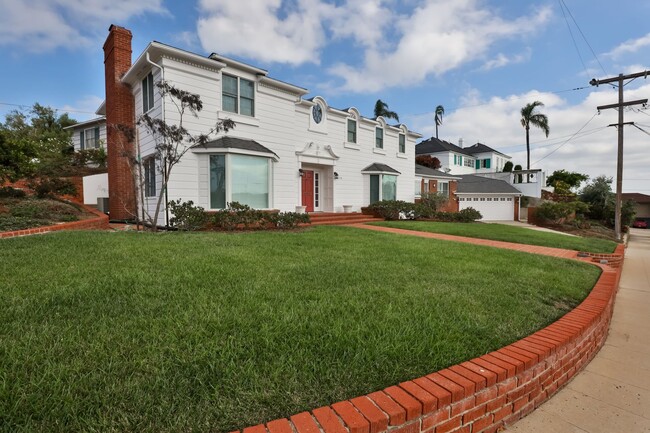 Primary Photo - Stunning Point Loma Home with Downtown/Bay...