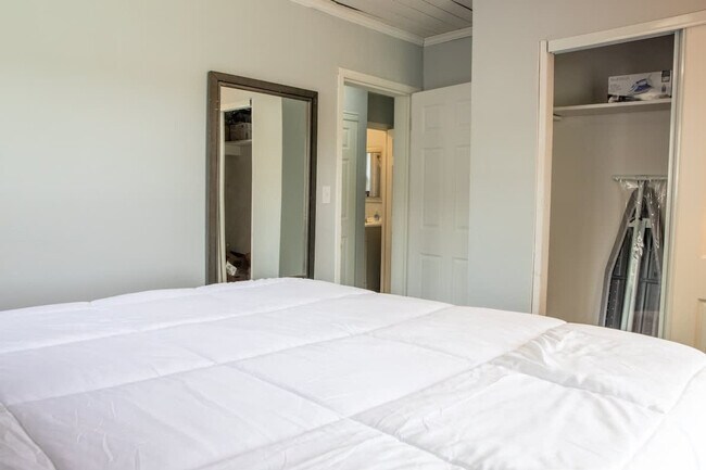 Building Photo - 123 Oconee St