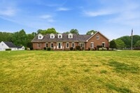 Building Photo - 1126 Somerset Ln