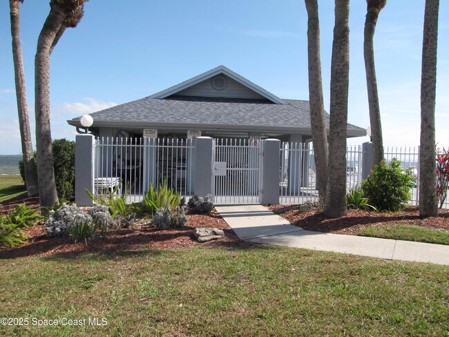 Building Photo - 7330 N Cocoa Blvd