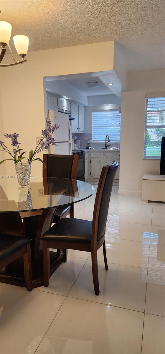 Building Photo - 5300 Washington St