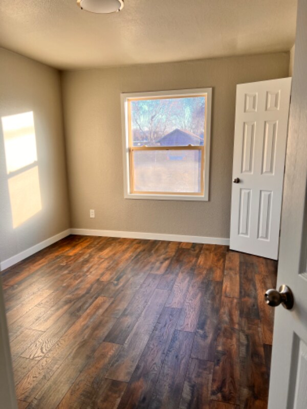 Building Photo - 1813 Pleasant St