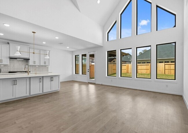 Building Photo - 10919 Spring Wind Dr