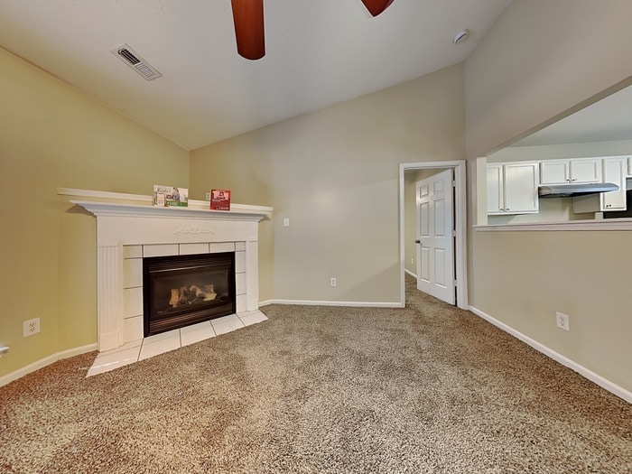 Building Photo - 2613 Fairstone Ave