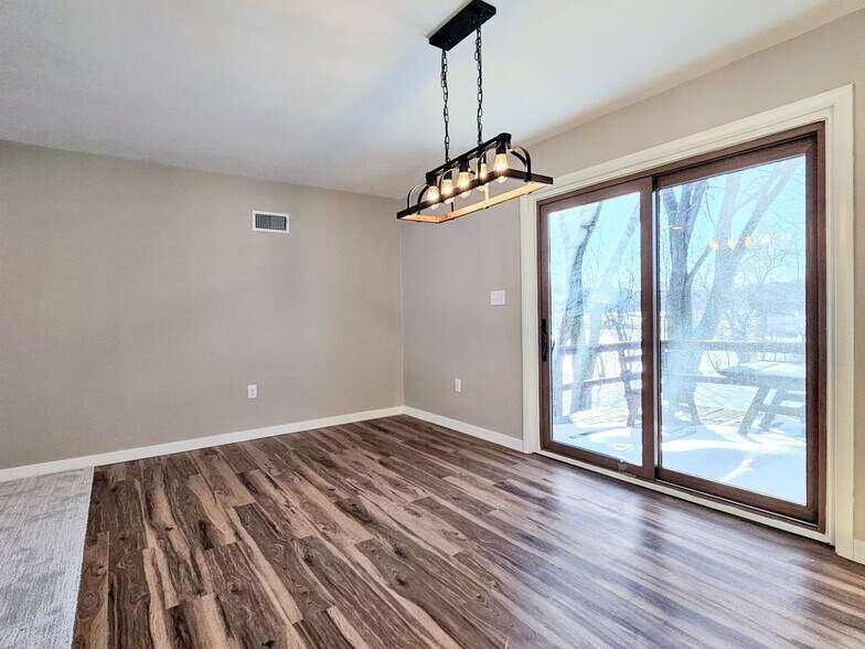 Building Photo - 800 Galen Hall Rd