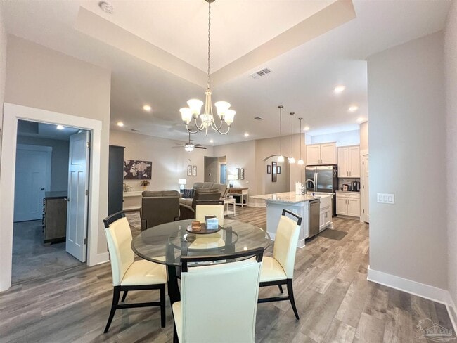 Building Photo - 5686 Dunridge Drive