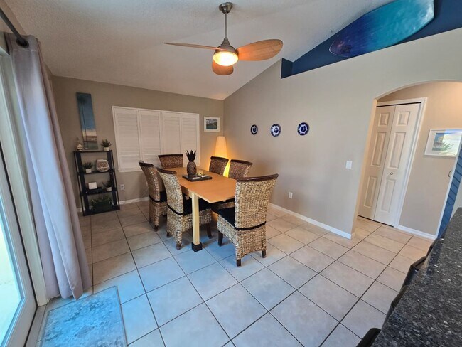 Building Photo - Port St. Lucie Single-Family home with Fenced Yard and Pool! FULLY FURNISHED!