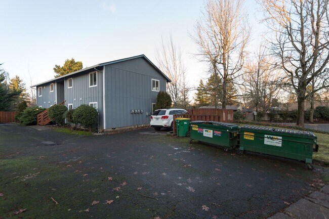 Building Photo - 12225 SW Longhorn Ln