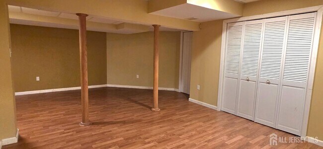 Building Photo - 44 Azalea Ct