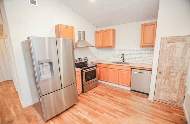 Building Photo - 690 County Rd 219