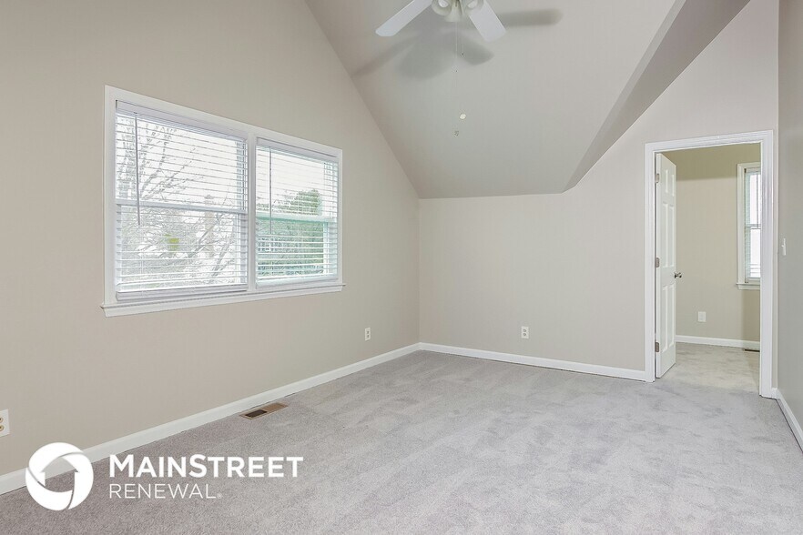 Building Photo - 1104 Buttercup Ln