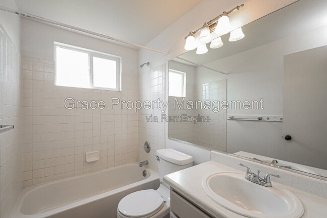 Building Photo - 13427 Dexter Way