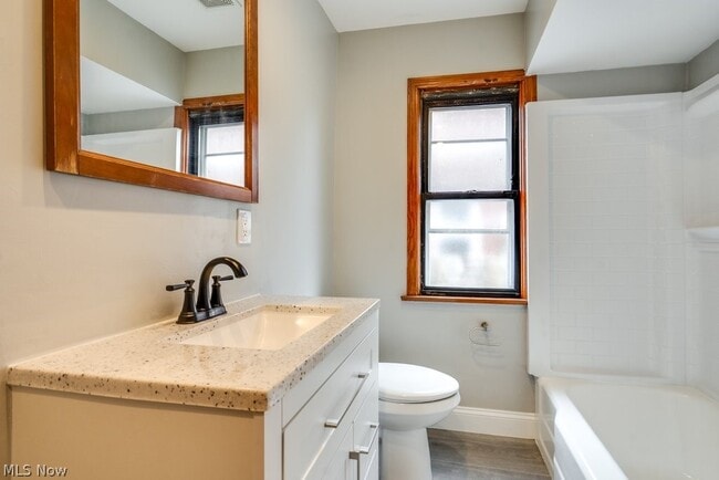 Building Photo - 8514 Deerfield Dr