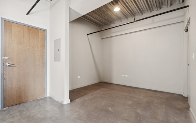 Building Photo - 1243 N Milwaukee Ave
