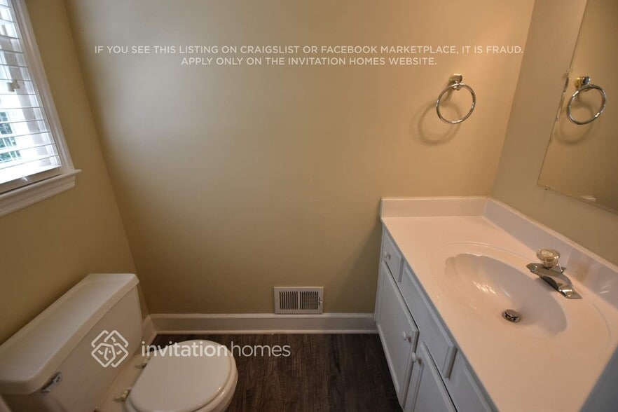 Building Photo - 735 Ashley Laine Walk