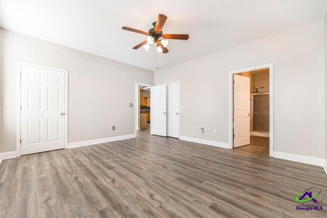 Building Photo - 206 Beau Claire Cir