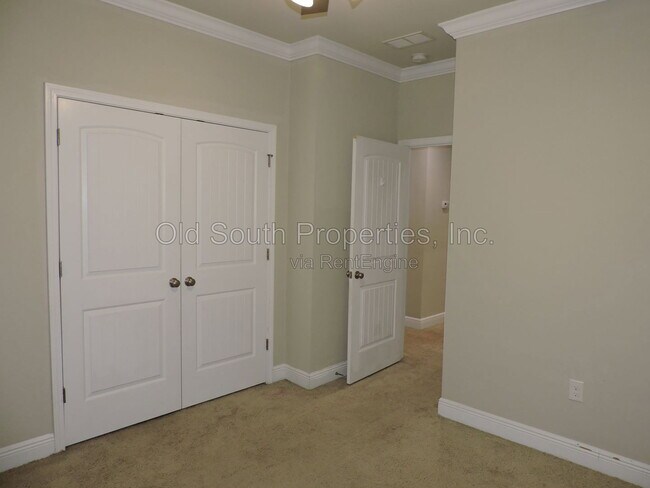 Building Photo - 4221 Essex Terrace Cir