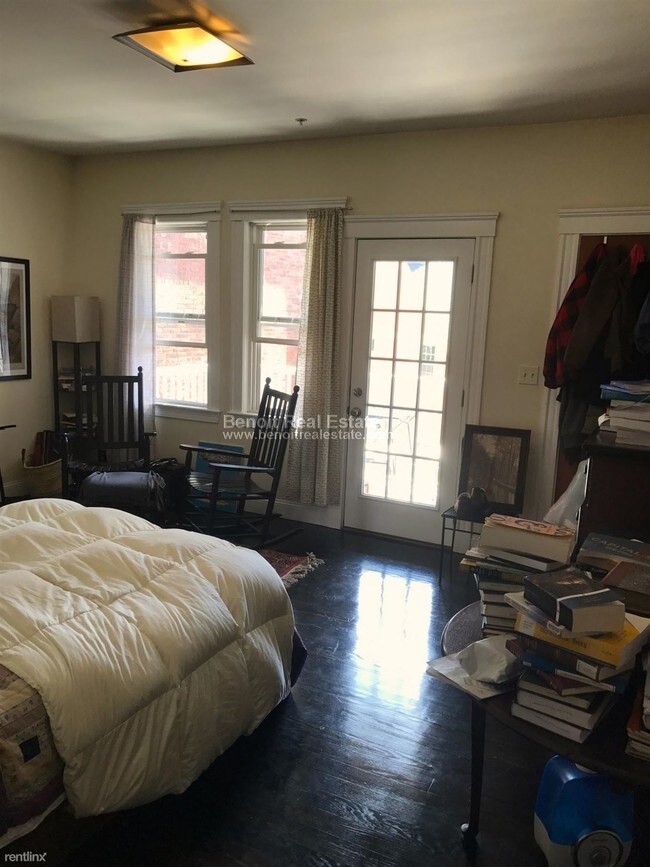 Building Photo - 2 br, 2 bath  - 6 Giles Park Apt 1L