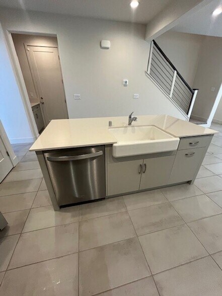 Building Photo - 4537 S Ernest St