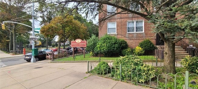 Building Photo - 141-18 78th Ave