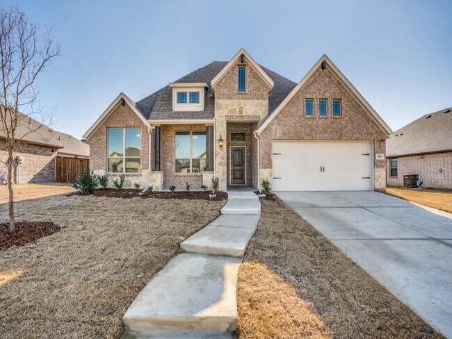Primary Photo - 509 Redbud Dr