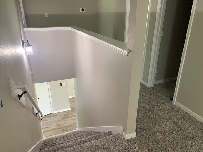 Building Photo - 22718 Tara Way Dr