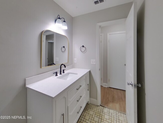 Building Photo - 6047 Carla Ct