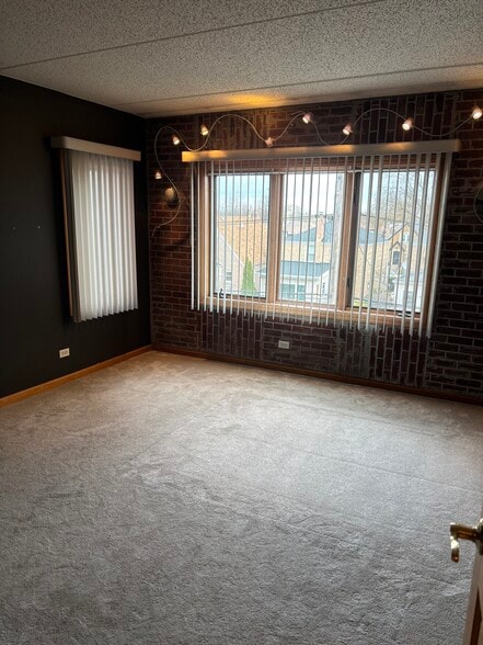 Building Photo - 2919 N Harlem Ave