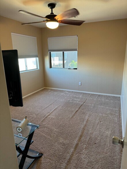 Building Photo - 17237 W Ashley Dr