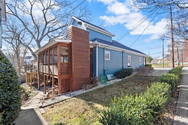 Building Photo - 153 Randolph St NE