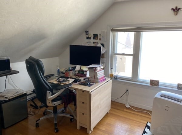 Building Photo - 6 School St