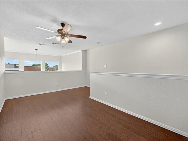 Building Photo - 11068 Downbrook Dr