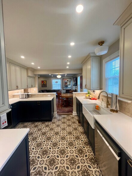 Building Photo - 500 Murfreesboro Rd