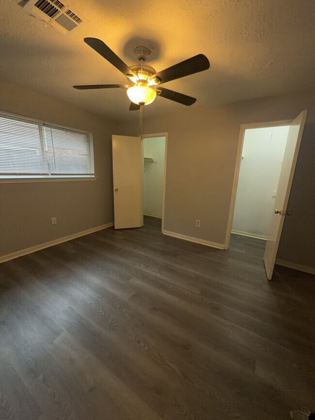 Building Photo - 16815 Methil Dr