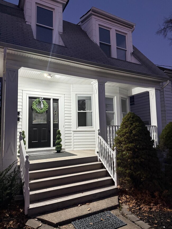 Building Photo - 114 Overlook Ave