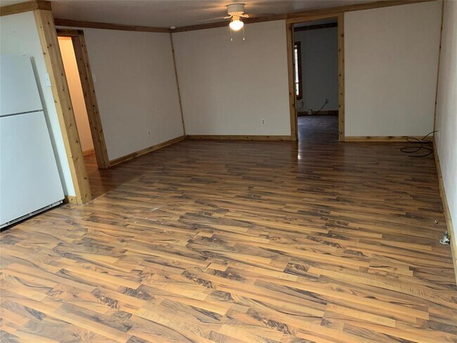 Building Photo - 10917 Co Rd 190