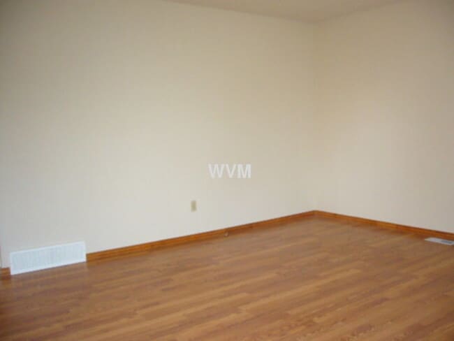 Building Photo - Aurora East Ranch