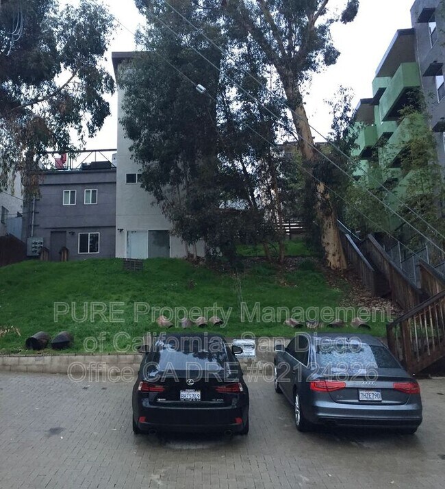 Building Photo - 3779 Florida St