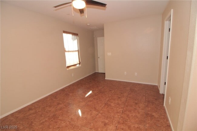 Building Photo - 676 Swift Eagle Ave