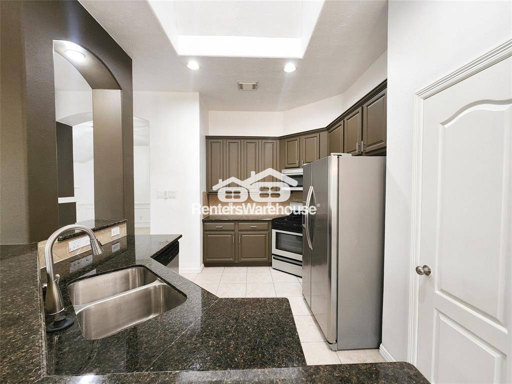 Building Photo - 18730 Dempsey Oaks Dr