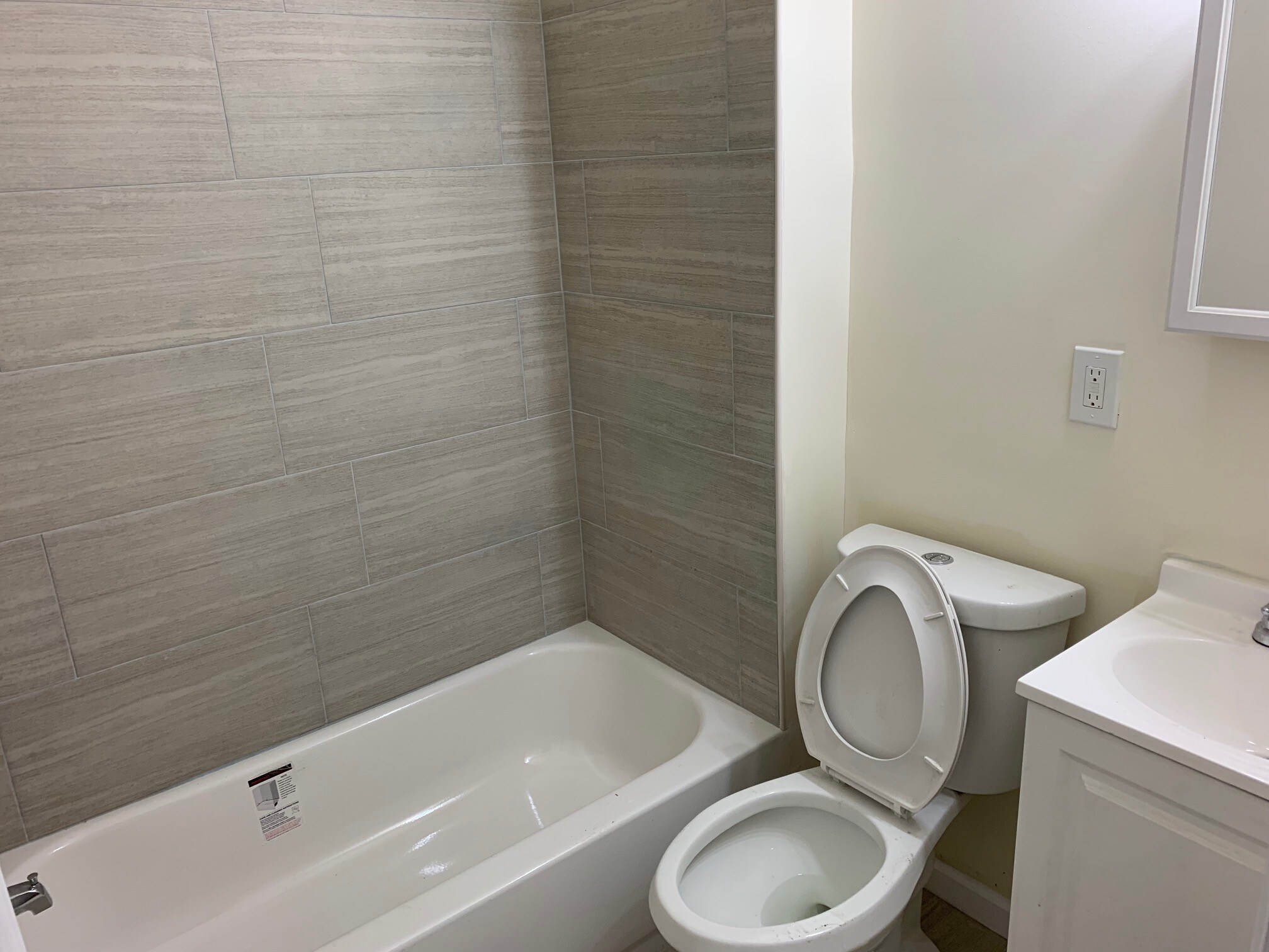 Building Photo - 4840 N Camac St