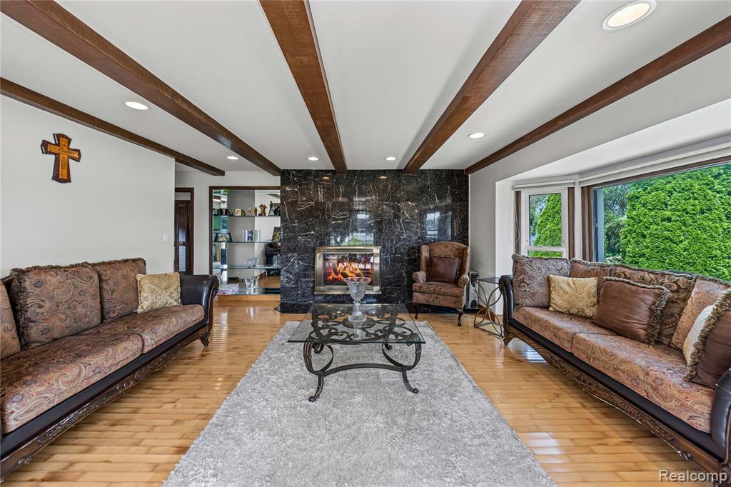 Building Photo - 42195 Kouza Ct