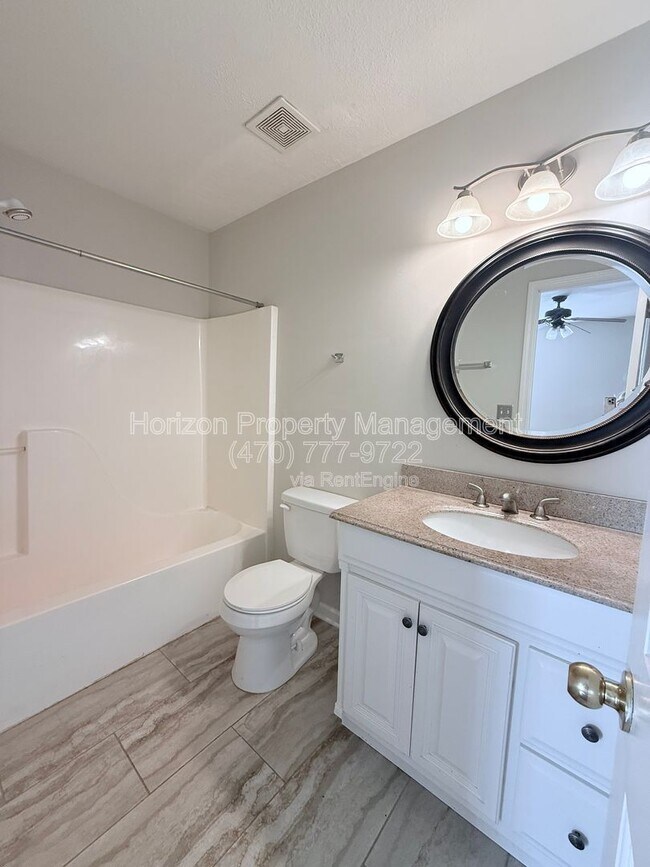 Building Photo - 9295 Horseshoe Bend