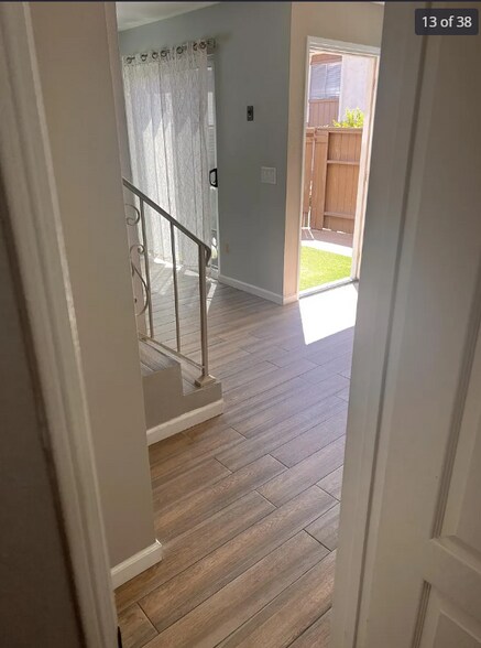 Building Photo - 10235 Madrid Way