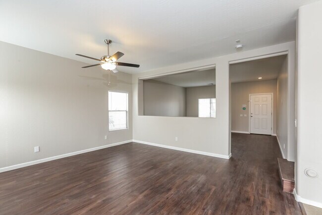 Building Photo - 918 S 118th Ln