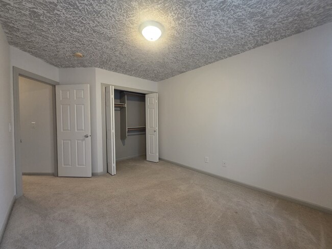 Building Photo - 4373 Hearth St NE