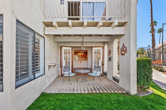 Building Photo - 73322 Shadow Mountain Dr